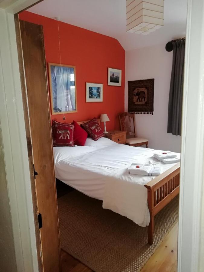 Clearview Cottage เซนต์ออสเทลล์ ภายนอก รูปภาพ